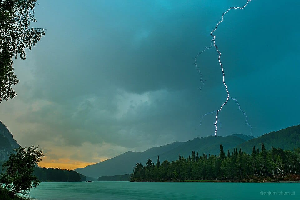 Алтай с палаткой: дикий отдых без комфорта